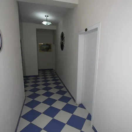 Gasthof Kompleksi Eli 3*